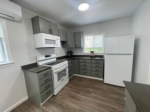 Building Photo - Modern, Fully Renovated Two-Story Apartment – $1,850/month | Pittsfield, MA