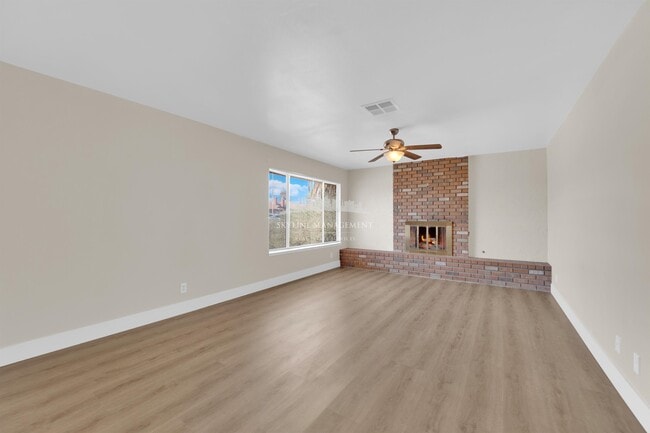 Building Photo - 6762 Carrera Dr