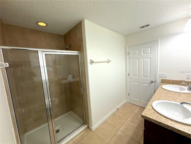 Building Photo - 1036 Laurel Ridge Ln