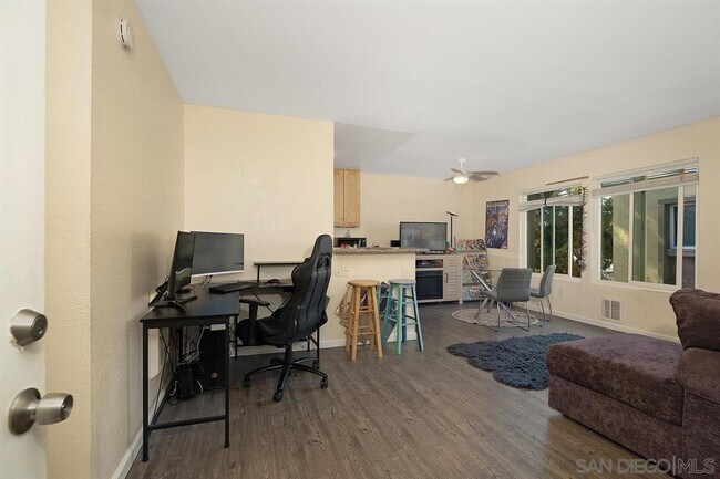 Building Photo - 1621 Pentecost Way