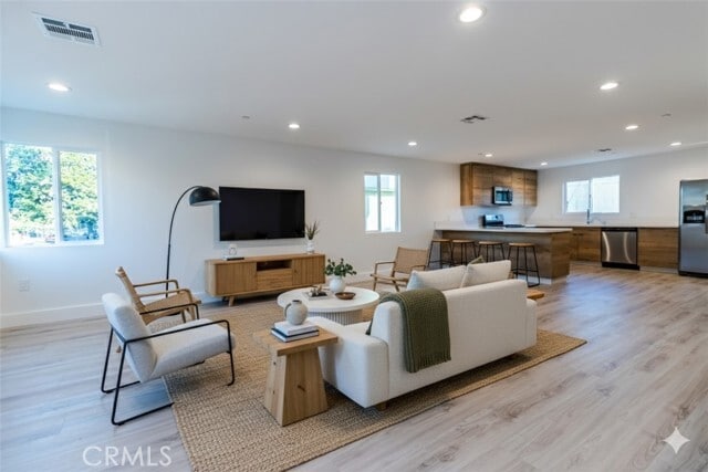 Building Photo - 5018 Pickford St