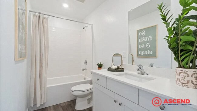 Building Photo - Stunning Newly Built Home In Gossamer Grove!