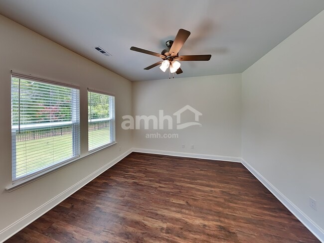 Building Photo - 5944 Hagar Vly Dr