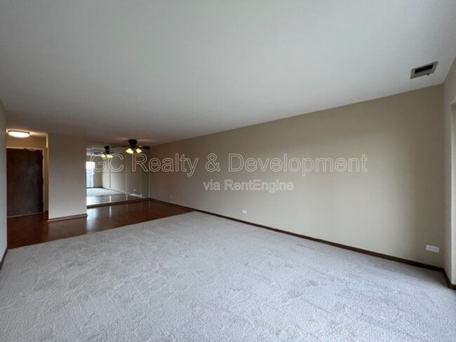 Building Photo - 950 E Wilmette Rd
