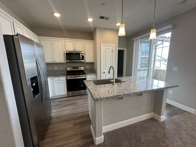 Building Photo - 1780 Dark Horse Rd