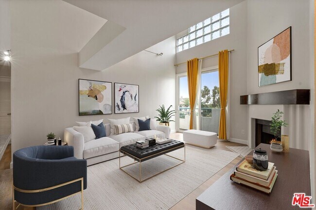 Primary Photo - 12773 Caswell Ave