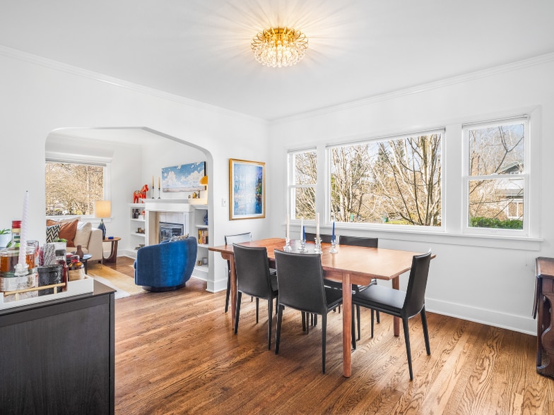 Building Photo - 3044 NE 53rd Ave