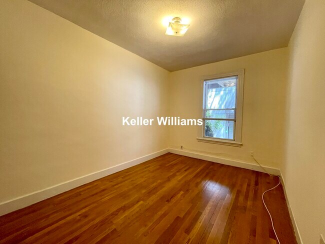 Building Photo - 50 Saint Germain St