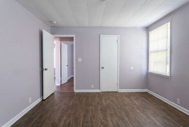 Building Photo - 431 Bussey Ave