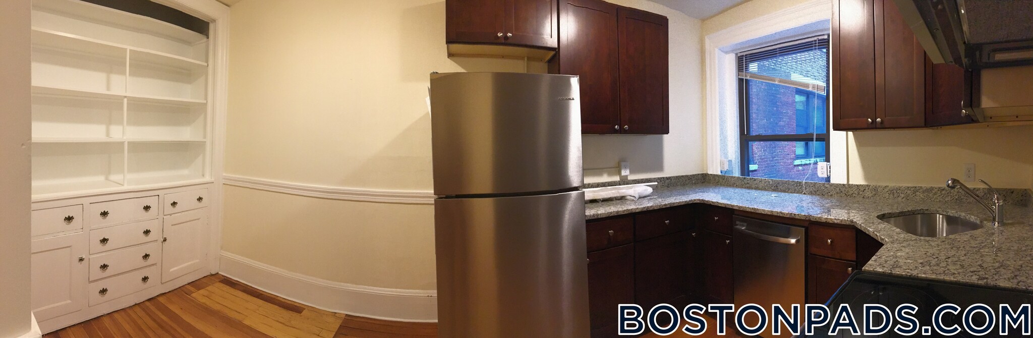 Building Photo - 1463 Beacon St