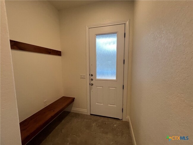 Building Photo - 274 Kerlick Ln