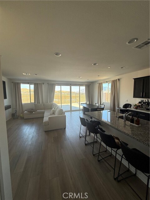 Building Photo - 1976 Mercury Ave