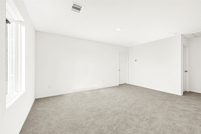 Building Photo - 509 Roserun Dr