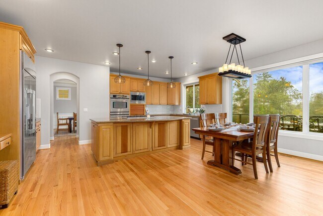 Building Photo - STUNNING Home in coveted Sterling Woods, S...