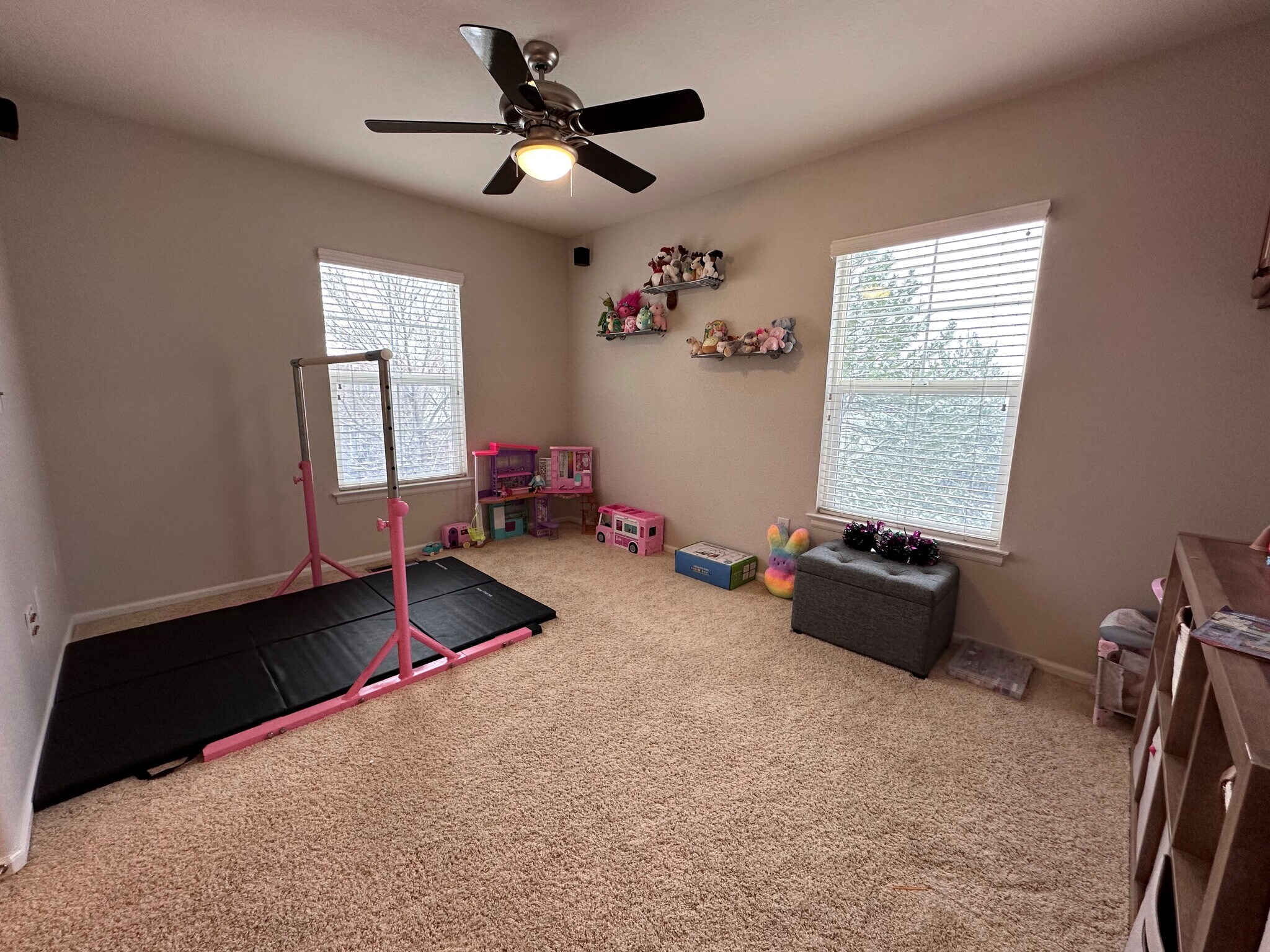 Flex Space on second floor - 10607 Ashfield St