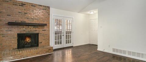 Building Photo - 2107 Mistletoe Ave
