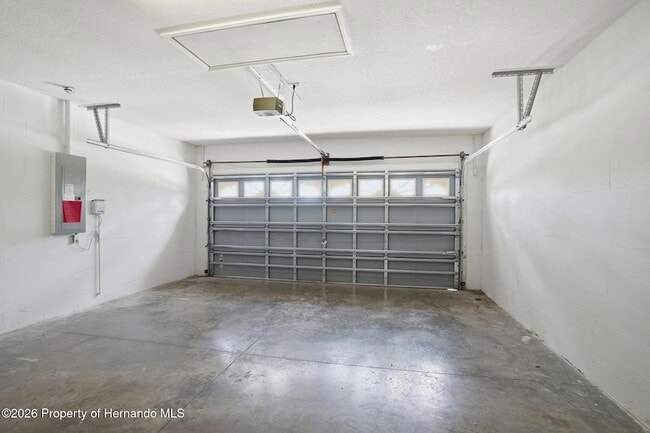 Building Photo - 5356 W Oak Park Blvd
