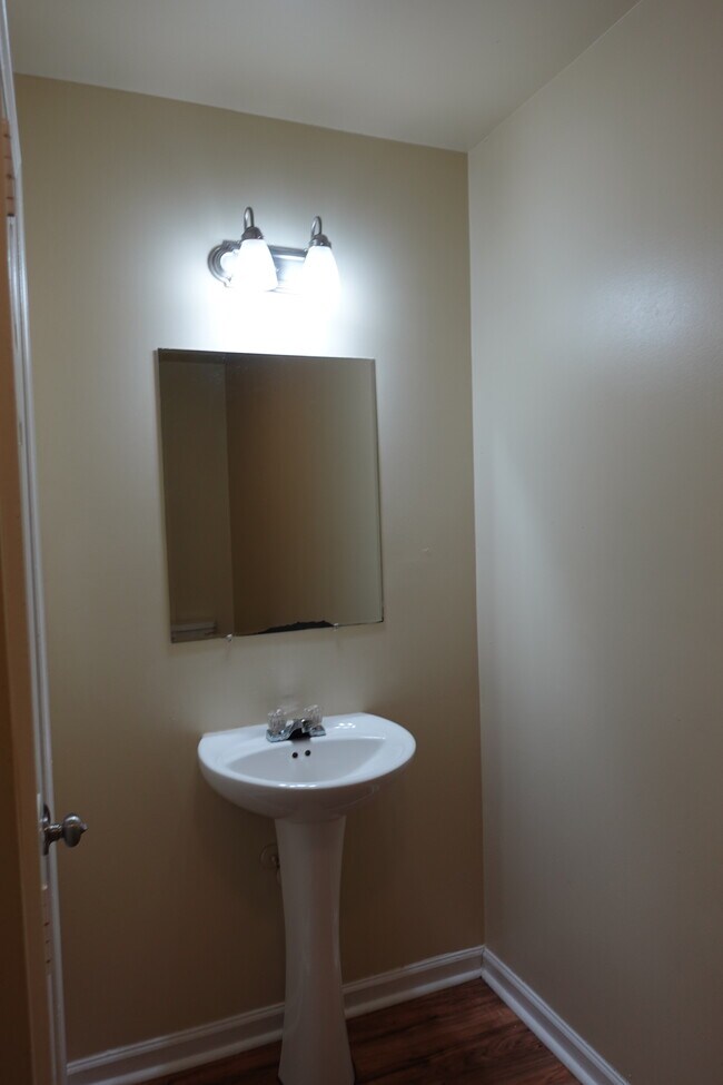 Full Bath on Main - 264 James Albert Johnson Ave