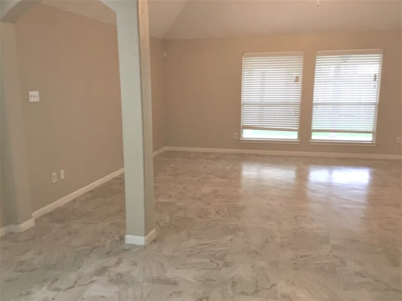 Building Photo - 13030 Maile Park Dr