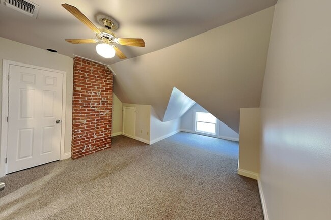 Building Photo - 2620 J St