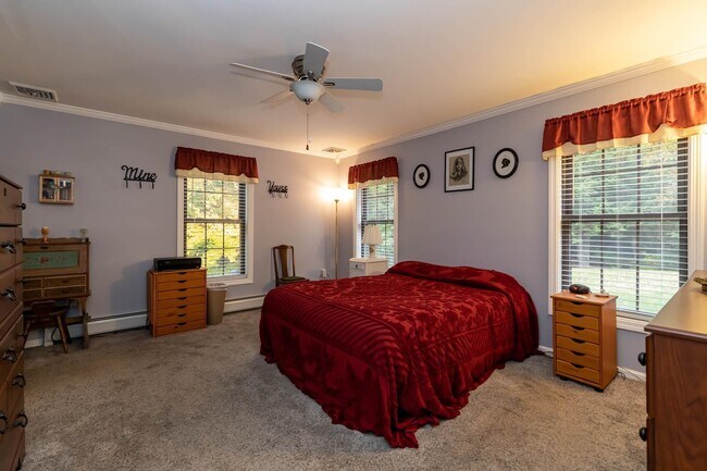 Building Photo - 24 Birchwood Rd