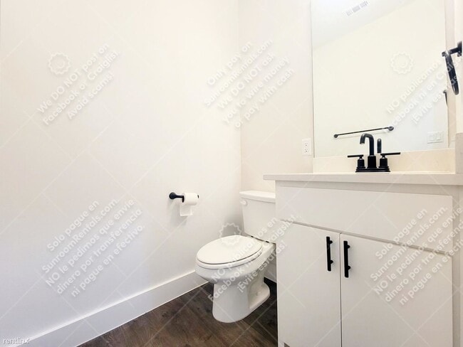 Building Photo - 3 br, 2.5 bath Duplex - 21210 Portsmouth C...