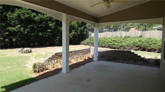 Building Photo - 4243 Crestwood Bend Cir