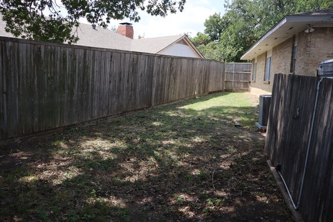 Building Photo - 13561 Red Fern Ln