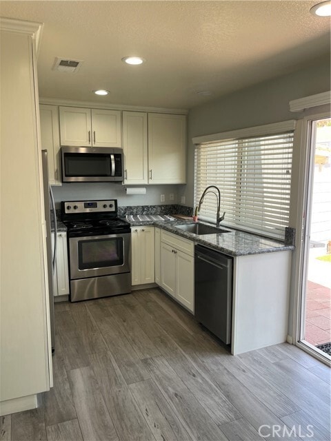 Building Photo - 1063 Cyn Spg Ln