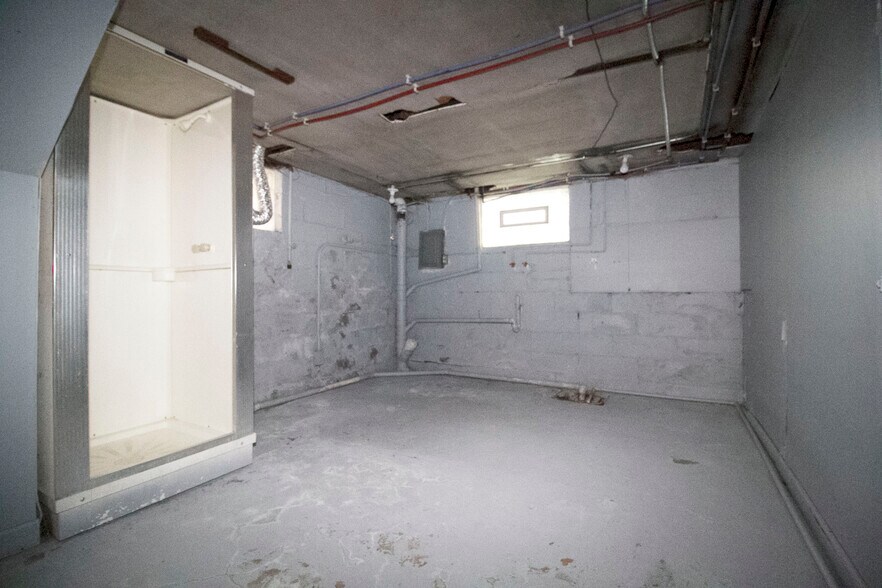 Building Photo - 830 Homer Ave