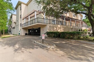 Building Photo - 3102 Kings Rd