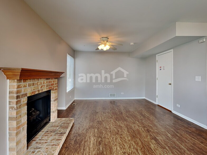Building Photo - 300 Annandale Dr