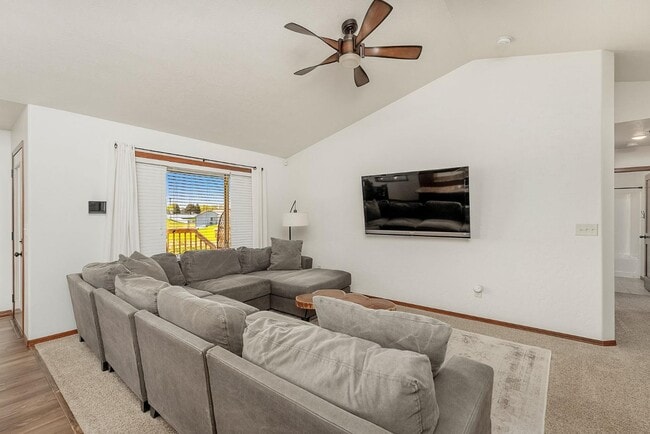 Building Photo - 5721 Bream Ct