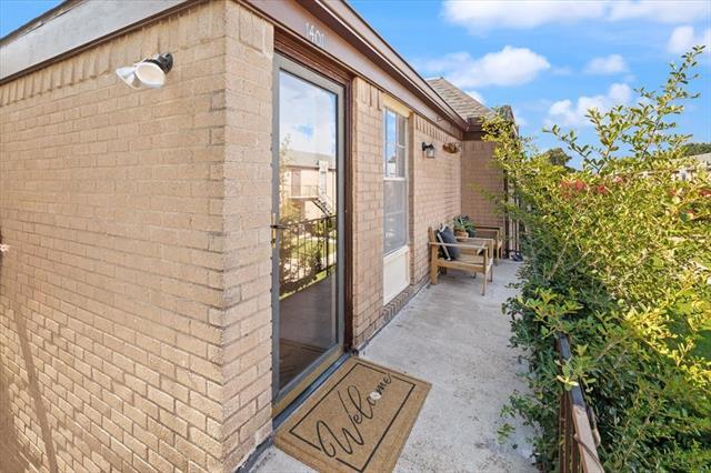 Building Photo - 4100 Ridglea Country Club Dr