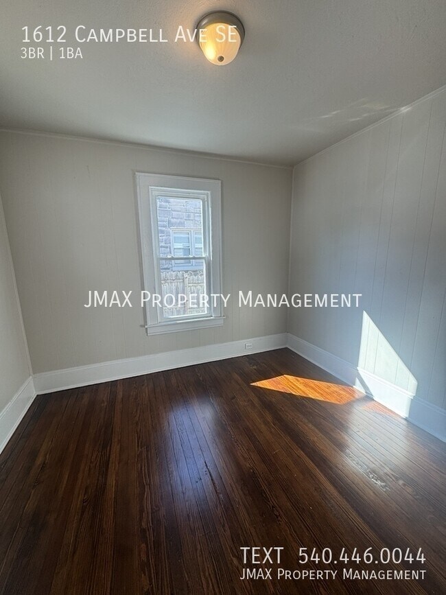 Building Photo - 1612 Campbell Ave SE