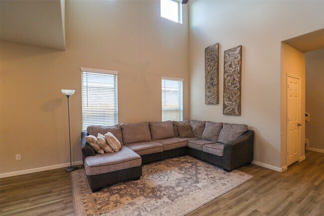 Building Photo - 27035 Badger Way