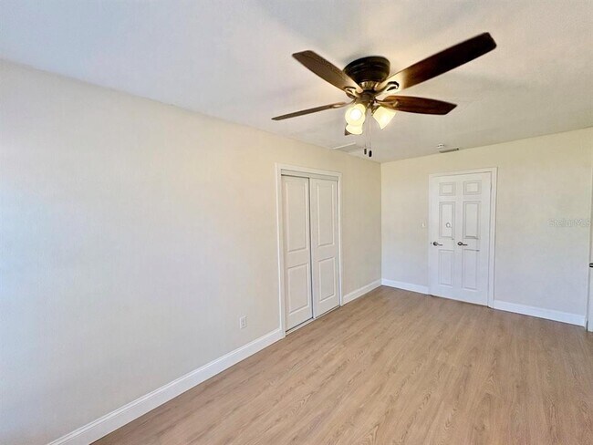 Building Photo - 8904 N Hamner Ave