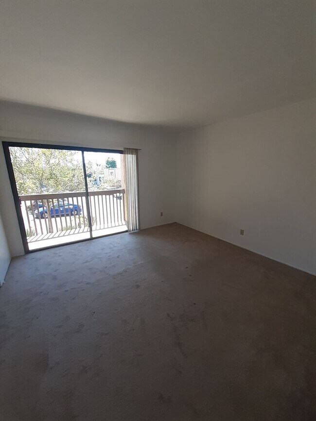 Building Photo - 10267 Black Mountain Rd