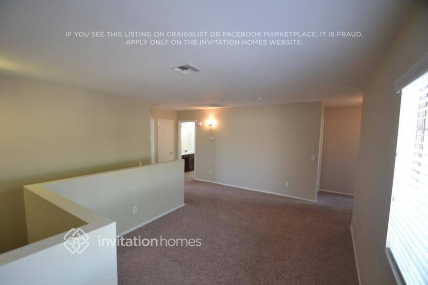 Building Photo - 13029 W Lisbon Ln