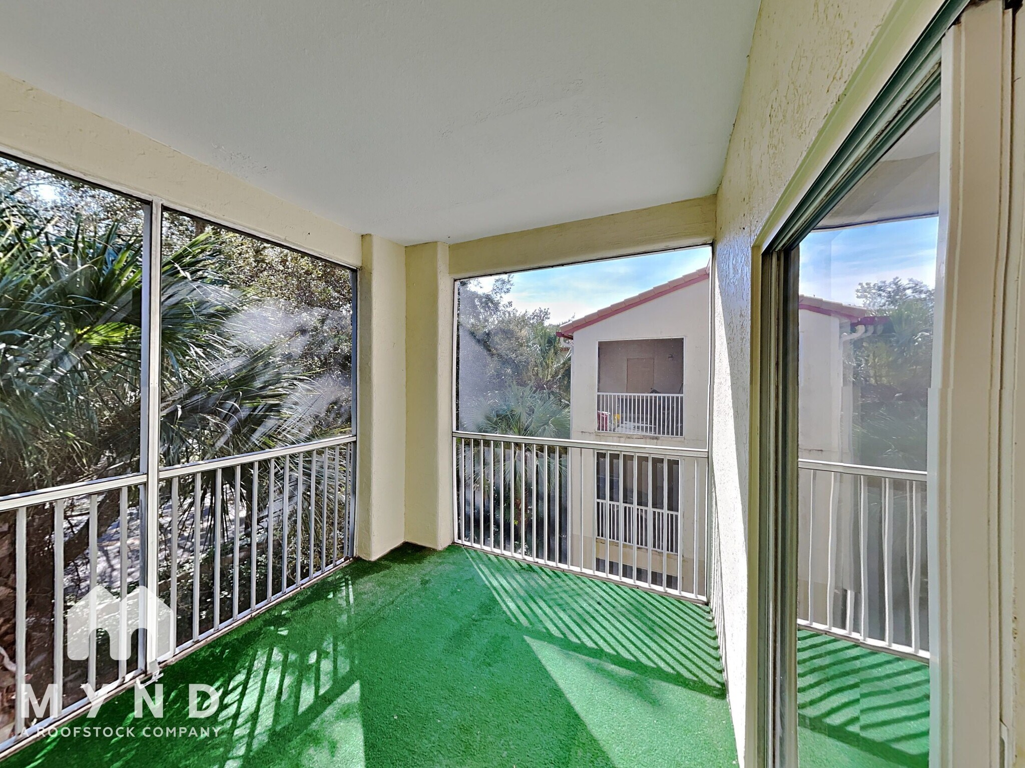 Building Photo - 829 Camargo Way