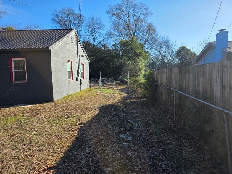 Building Photo - 3542 Wericoba Dr