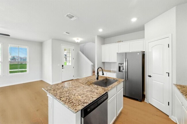 Building Photo - 8007 Orizzonte St