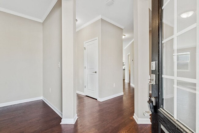 Building Photo - Great corner lot in Austin Creek with Fenced in Yard!