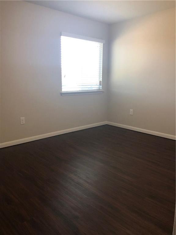 Building Photo - 1704 Willow Vista