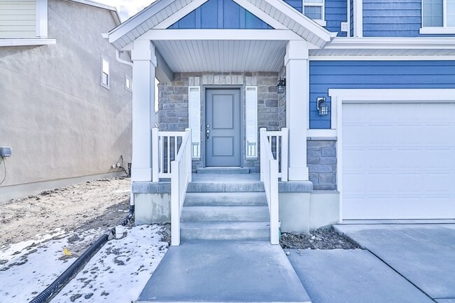 Building Photo - 1063 W Osprey Dr