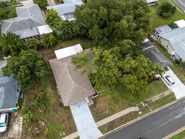 Building Photo - 2958 Dundee Dr