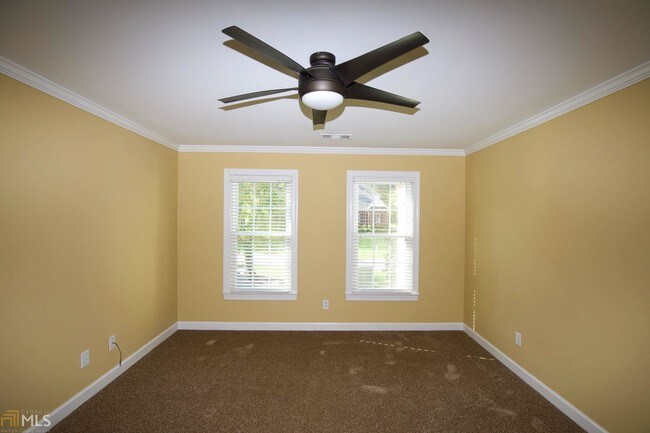Building Photo - 411 Barrington Hall Dr