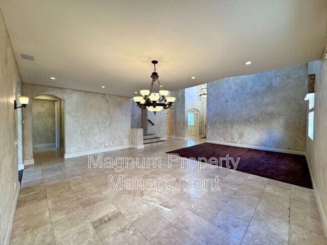 Building Photo - 45632 Corte Royal