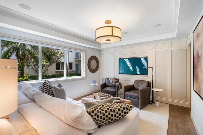 Building Photo - 1130 Venetian Way