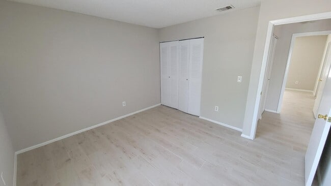 Building Photo - 129 Las Brisas Way